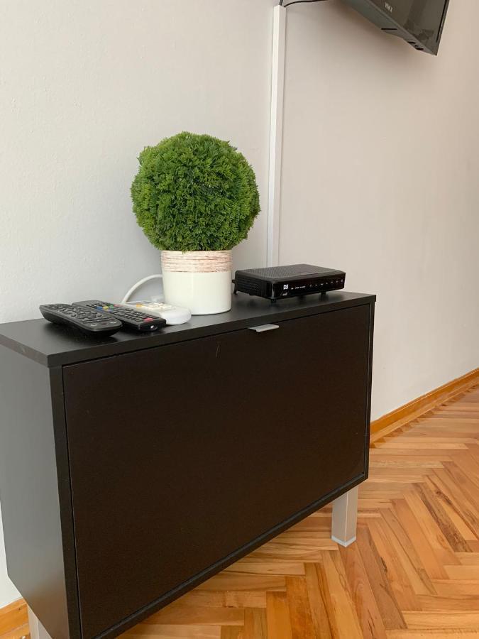 Comfy Studio - 1 Minute Walk To Delta Planet Nis Ngoại thất bức ảnh
