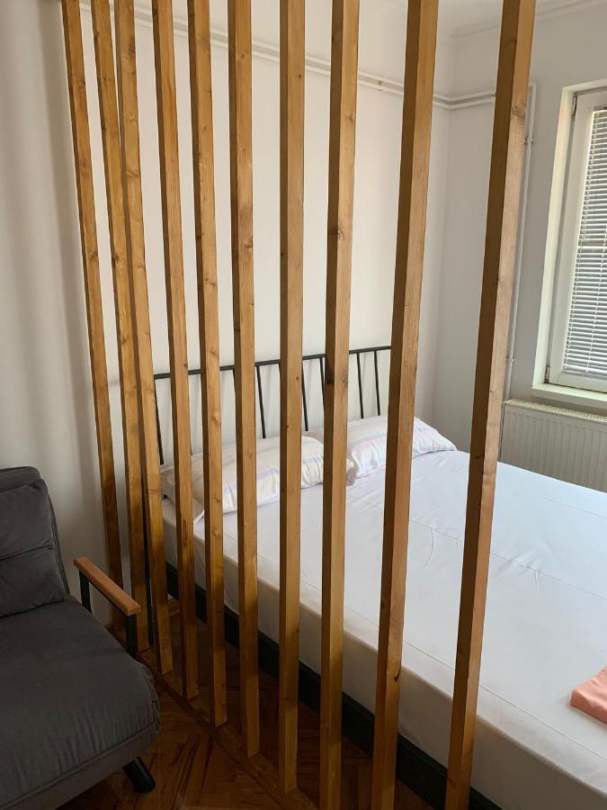 Comfy Studio - 1 Minute Walk To Delta Planet Nis Ngoại thất bức ảnh
